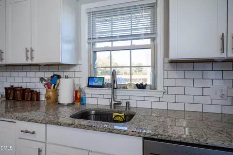 Kitchen - 760 Eugene Jernigan Rd, Dunn, NC 28334 photo 3 of 4