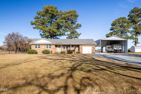 760 Eugene Jernigan Rd, Dunn, NC 28334
