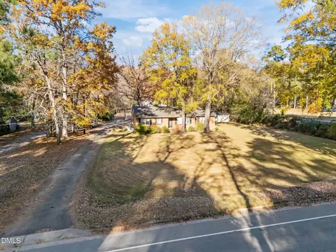 1100 W Main St, Carrboro, NC 27510