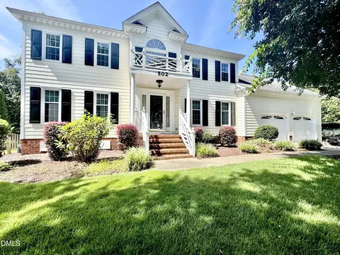 502 Carolyn Ct, Cary, NC 27511