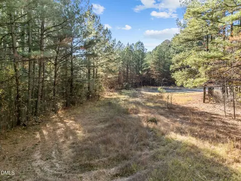 1001 Arvin Rd, Durham, NC 27704 photo 3