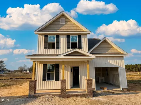 92 W Coulter Ct, Selma, NC 27576
