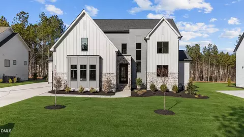 35 Chestnut Oak Dr, Youngsville, NC 27596