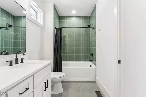Bath - 635 Conover Rd #B, Durham, NC 27703 photo 6 of 6