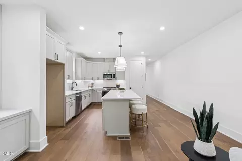 Entry Way - 637 Conover Rd #B, Durham, NC 27703 photo 3 of 4