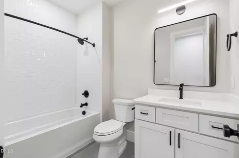 Bath - 637 Conover Rd #B, Durham, NC 27703 photo 1 of 5