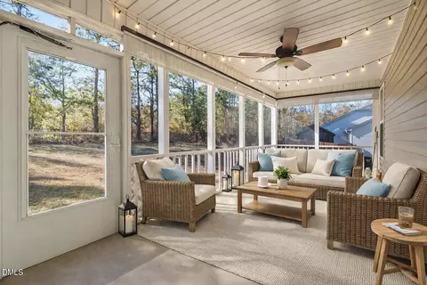 235 Highcroft Cir, Benson, NC 27504
