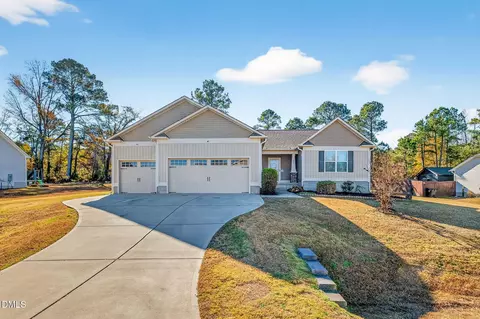 235 Highcroft Cir, Benson, NC 27504
