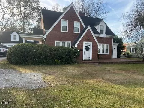405 Sunset Ave, Clinton, NC 28328