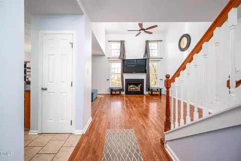 Entry Way - 701 Thistlegate Trl, Raleigh, NC 27610 photo 2 of 8