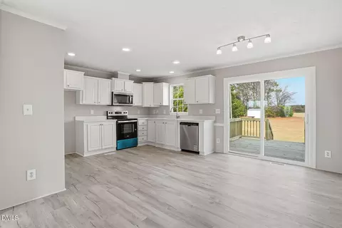 762 Share Cake Rd, Clinton, NC 28328 photo 9
