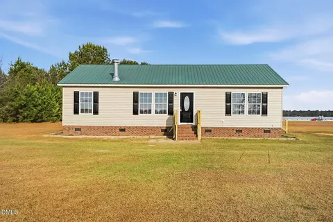 762 Share Cake Rd, Clinton, NC 28328 photo 2
