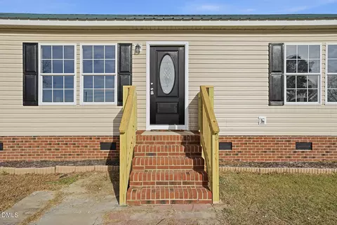 762 Share Cake Rd, Clinton, NC 28328 photo 4