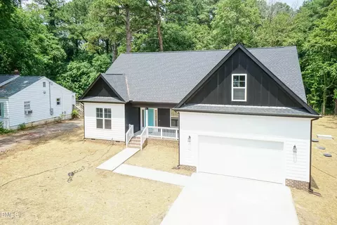 1810 Irish Blvd, Sanford, NC 27332