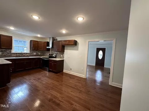 Kitchen - 401 Commonwealth St, Durham, NC 27703 photo 10 of 10