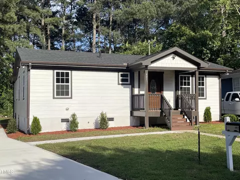 Exterior - 401 Commonwealth St, Durham, NC 27703 photo 2 of 7