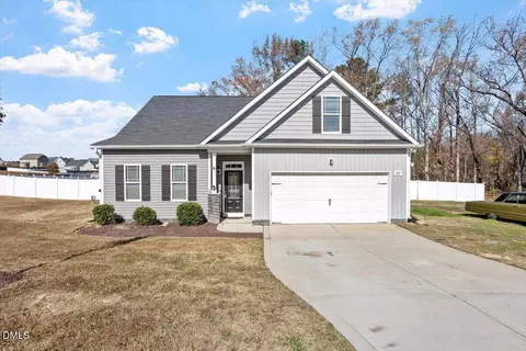 227 Heart Pine Dr, Wendell, NC 27591