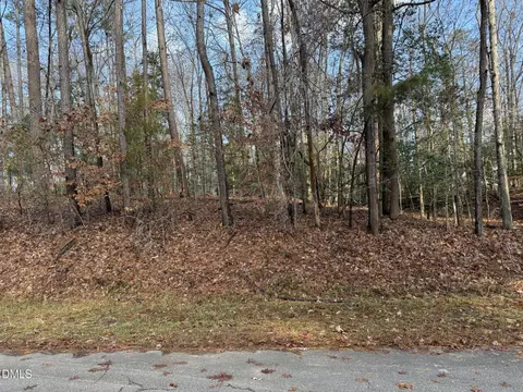 137 Seneca Dr, Louisburg, NC 27549
