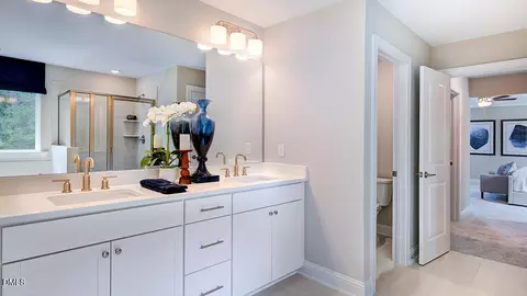 Bath - 222 Tidal Pool Way, Cary, NC 27519 photo 1 of 3