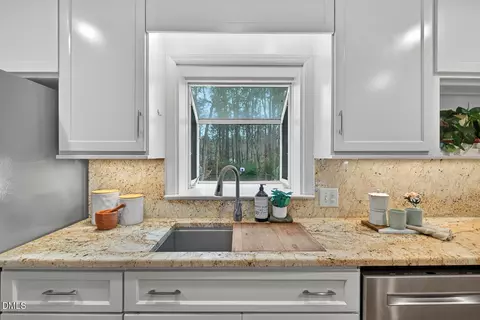 Kitchen - 4819 Marvin Dr, Durham, NC 27707 photo 5 of 7