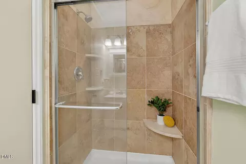 Bath - 4819 Marvin Dr, Durham, NC 27707 photo 5 of 5