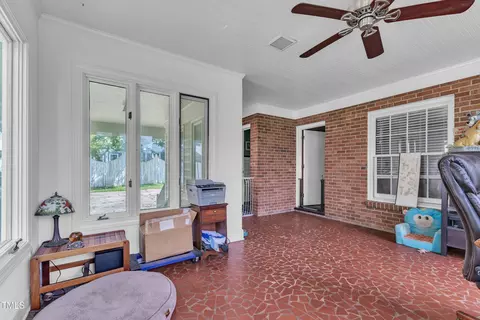 Exterior - 302 S Pine St, Benson, NC 27504 photo 6 of 8