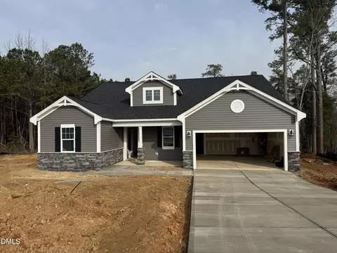 290 Golfview Ave, Benson, NC 27504