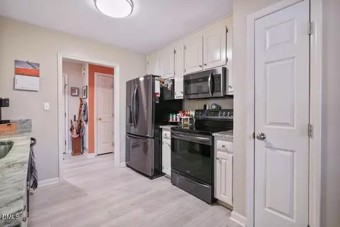 6701 Westborough Dr, Raleigh, NC 27612 photo 15