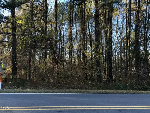 3927 Glenn Rd, Durham, NC 27704 photo 2