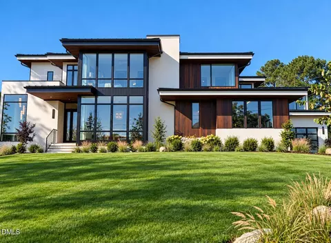 206 Lynwood Ln, Raleigh, NC 27609