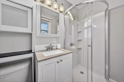 Bath - 932 Danbury Dr, Durham, NC 27703 photo 2 of 4
