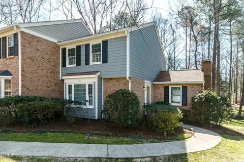 1224 Collington Dr, Cary, NC 27511