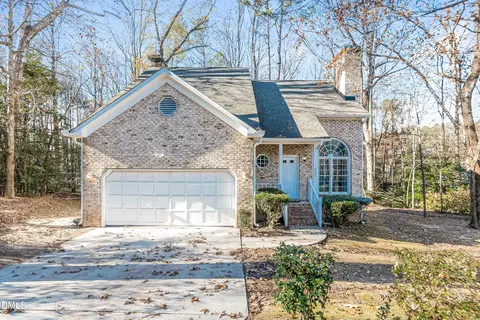 6005 Chittim Ct, Raleigh, NC 27616