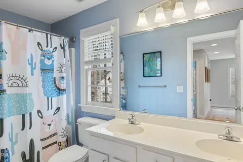 Bath - 307 Kellyridge Dr, Apex, NC 27502 photo 4 of 4