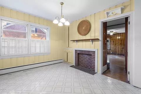 Dining - 103 E Meadowbrook Dr, Smithfield, NC 27577 photo 1 of 1