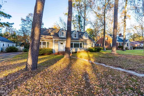 Exterior - 103 E Meadowbrook Dr, Smithfield, NC 27577 photo 1 of 7