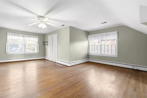 Bedroom - 103 E Meadowbrook Dr, Smithfield, NC 27577 photo 3 of 7