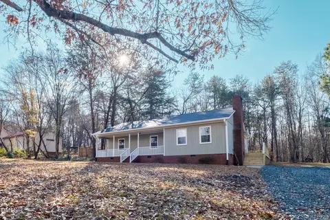 955 Lyndon Ln, Haw River, NC 27258