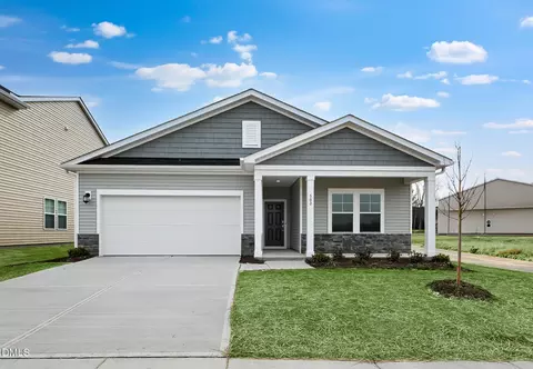 500 Venetian Dr, Sanford, NC 27332
