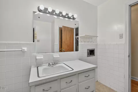Bath - 237 Latta Rd, Durham, NC 27712 photo 1 of 3