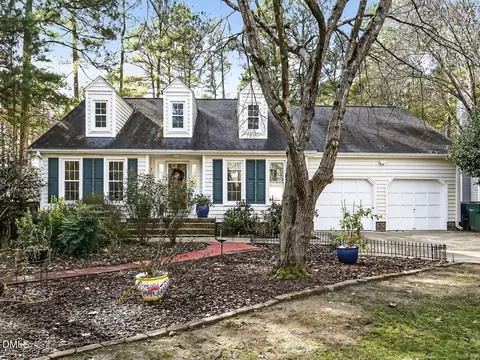 5 Flagstaff Ct, Durham, NC 27713
