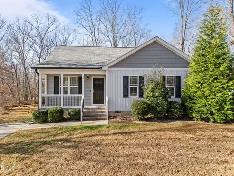 38 Bragg Ln, Hurdle Mills, NC 27541