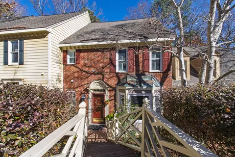 6840 Gloucester Rd, Raleigh, NC 27612