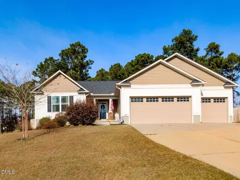 64 Everwood Dr, Four Oaks, NC 27524