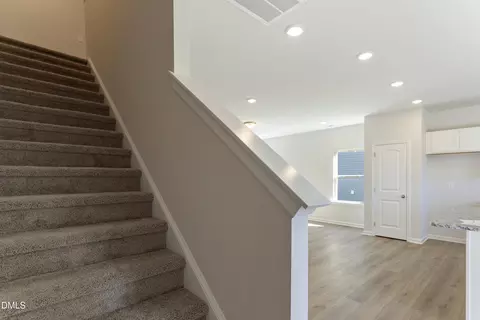 220 Courtside Dr, Dunn, NC 28334 photo 8