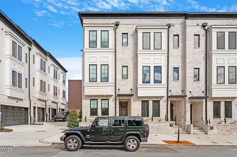613 S West St, Raleigh, NC 27601