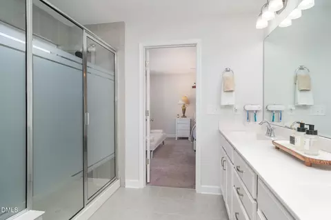 Bath - 73 Lockhaven Dr, Garner, NC 27529 photo 2 of 5