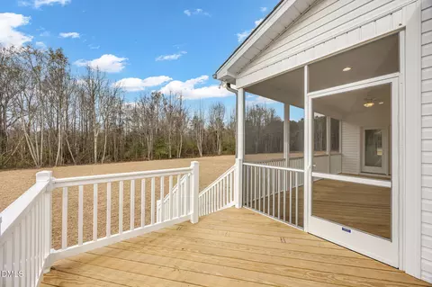228 Freedom Rdg Dr, Smithfield, NC 27577 photo 5