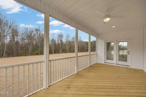 228 Freedom Rdg Dr, Smithfield, NC 27577 photo 6
