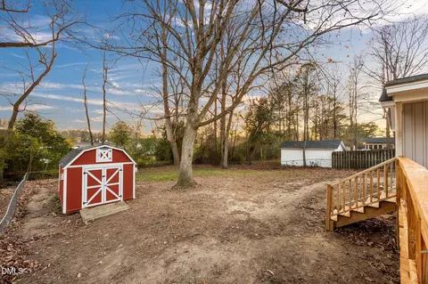 Exterior - 5869 Deans St, Bailey, NC 27807 photo 6 of 13